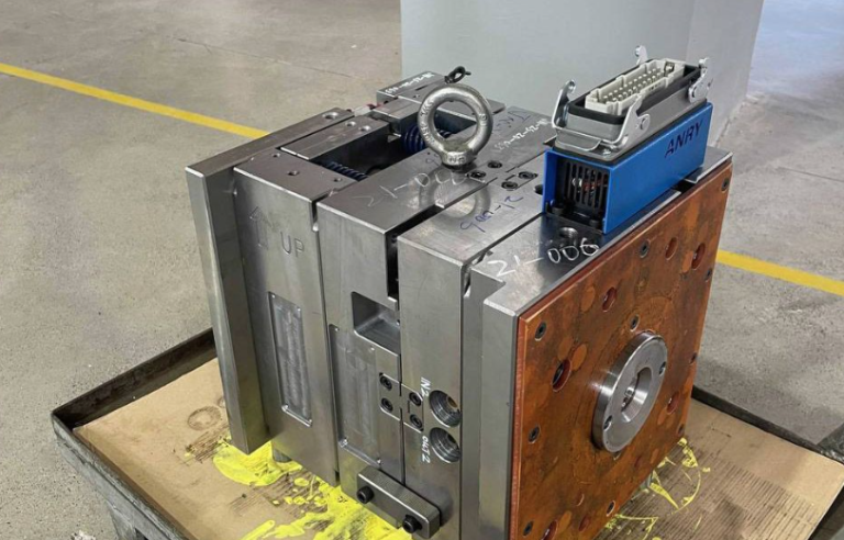 bu lông cẩu khuôn